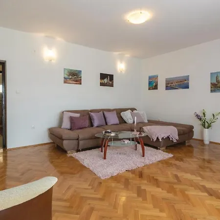 Lovely In With Wifi Apartment *