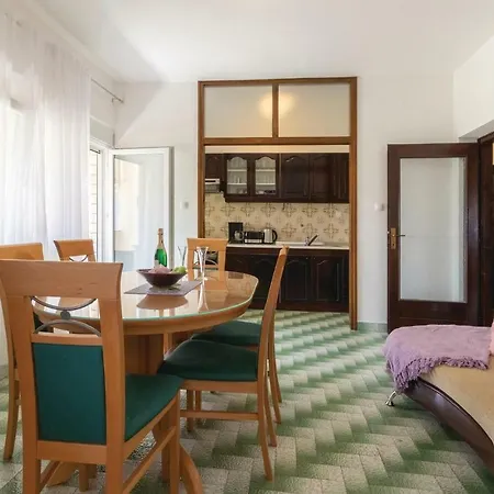 Lovely In With Wifi Apartment